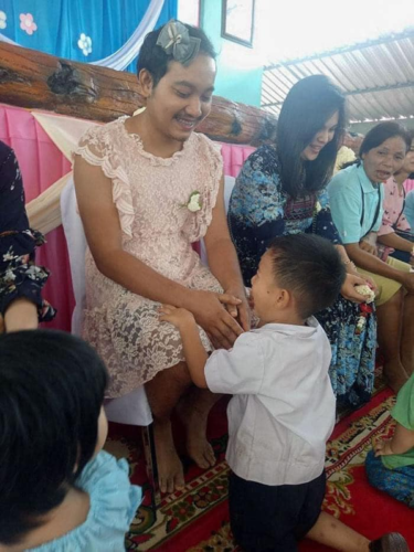 1 nụ cười sáng nhất 1 nụ cười sáng nhất