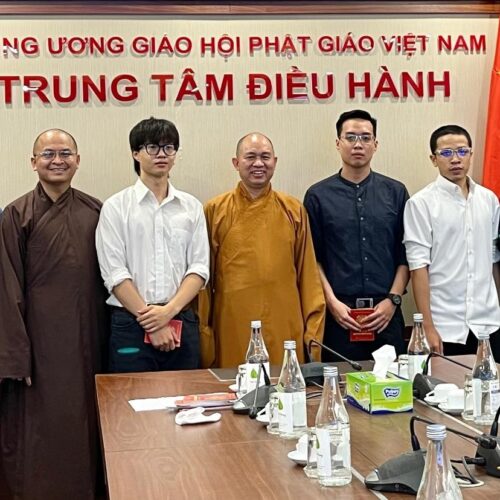 Nam Rapper tới tận Trung ương giáo hội Phật Giáo Việt Nam để xin lỗi Nam Rapper tới tận Trung ương giáo hội Phật Giáo Việt Nam để xin lỗi