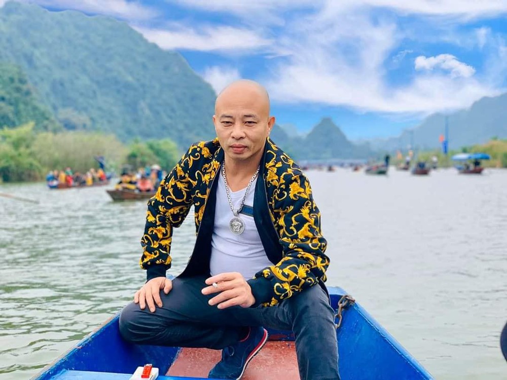 Có lối sống xa hoa, Đường Nhuệ nổi tiếng là một tay chơi thứ thiệt
