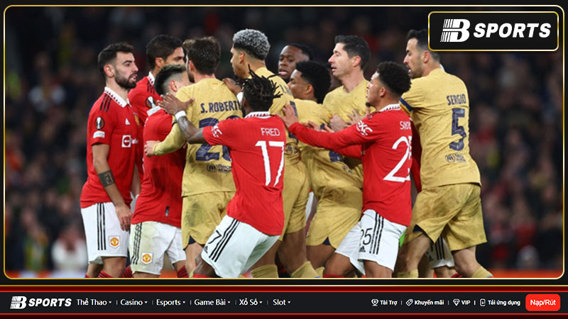 Nhưng người hâm mộ Man United vẫn ủng hộ thủ quân người Bồ này Nhưng người hâm mộ Man United vẫn ủng hộ thủ quân người Bồ này