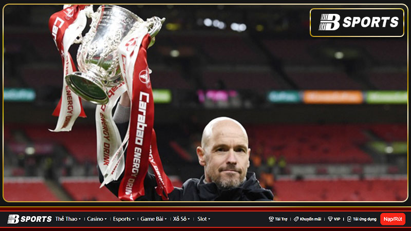 HLV ten Hag nhảy cùng học trò khi MU vô địch Cup liên đoàn HLV ten Hag nhảy cùng học trò khi MU vô địch Cup liên đoàn