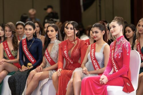 Các thí sinh đến từ các quốc gia trên toàn thế giới Các thí sinh đến từ các quốc gia trên toàn thế giới