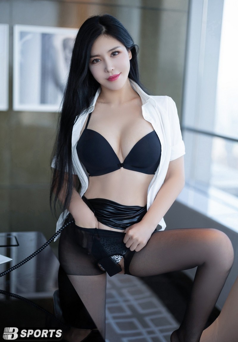 cô gái mở đường