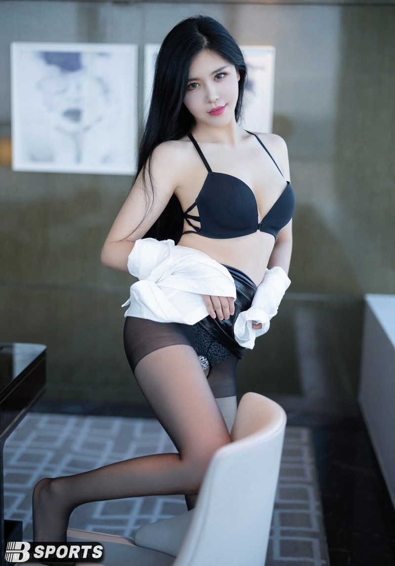 cô gái mở đường