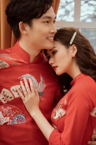 Tình bể bình giữa Hương Giang và nam diễn viên Tình bể bình giữa Hương Giang và nam diễn viên