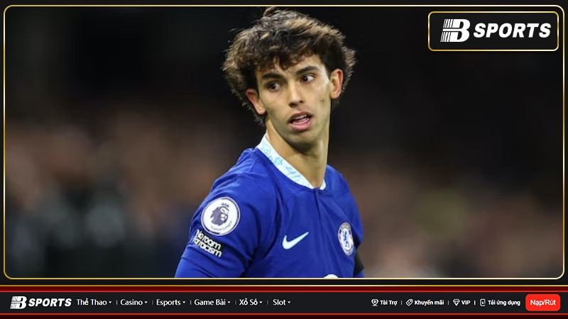Cựu ngôi sao Benfica đã trải qua trận ra mắt ác mộng trong màu áo Chelsea trong trận derby Tây London với Fulham vào ngày 12 tháng 1 Cựu ngôi sao Benfica đã trải qua trận ra mắt ác mộng trong màu áo Chelsea trong trận derby Tây London với Fulham vào ngày 12 tháng 1