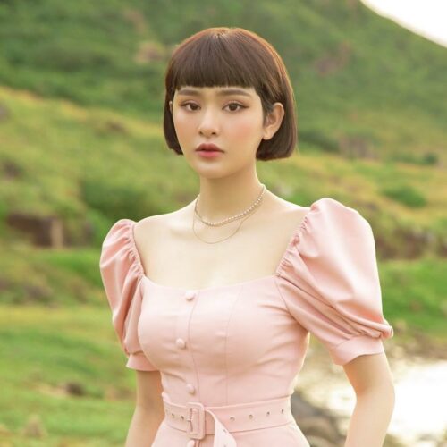 Nữ ca sĩ có trong tay nhiều bản hit Nữ ca sĩ có trong tay nhiều bản hit