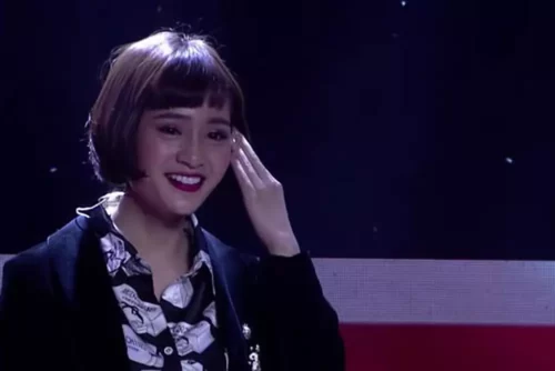 Cô nàng tại The Voice 2018 Cô nàng tại The Voice 2018