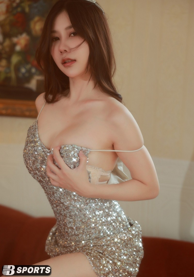 gái xinh lột đồ
