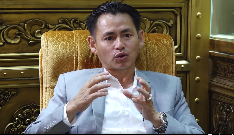 Ông vua hoàng kim - Johnny Dang Ông vua hoàng kim - Johnny Dang