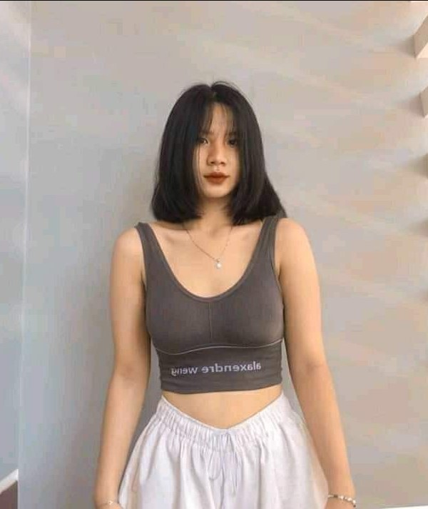 Nữ hot girl Khánh Trâm 2k4 Nữ hot girl Khánh Trâm 2k4
