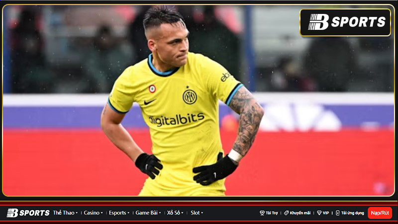 Martinez gia nhập Inter từ CLB Racing Club của Argentina vào mùa hè năm 2018 và kể từ đó, anh đã khẳng định mình là một cầu thủ chủ chốt Martinez gia nhập Inter từ CLB Racing Club của Argentina vào mùa hè năm 2018 và kể từ đó, anh đã khẳng định mình là một cầu thủ chủ chốt