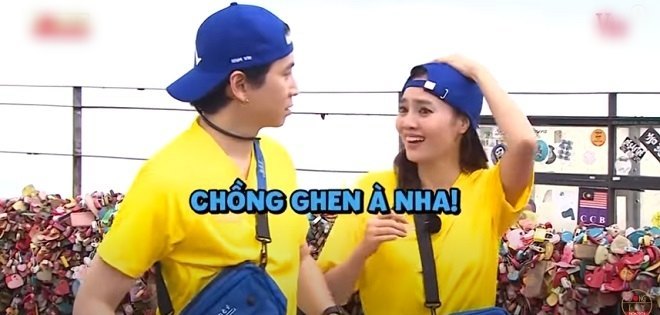 "Chồng ghen à nha" "Chồng ghen à nha"