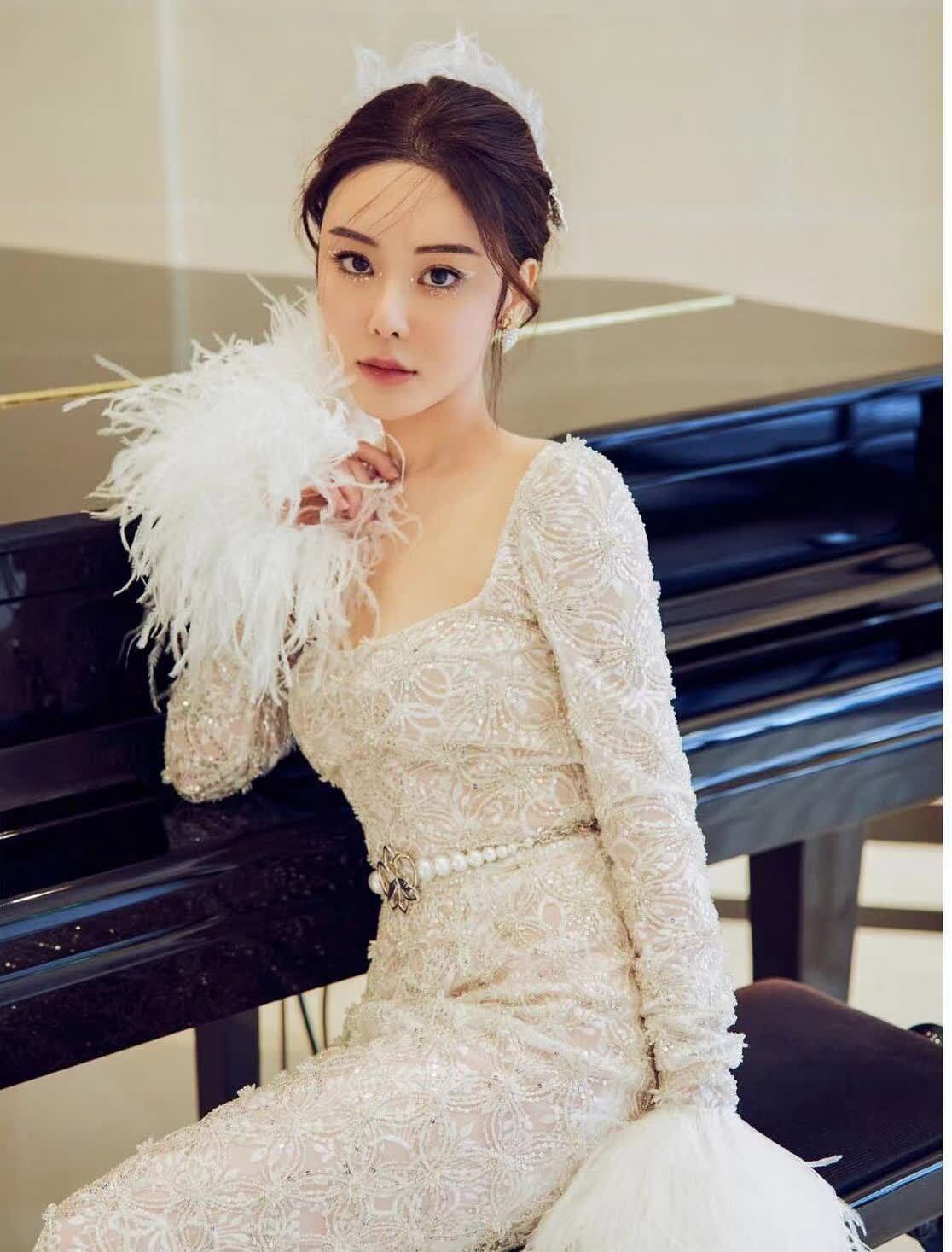 Nữ người mẫu 28 tuổi bị sát hại một cách kinh khủng Nữ người mẫu 28 tuổi bị sát hại một cách kinh khủng