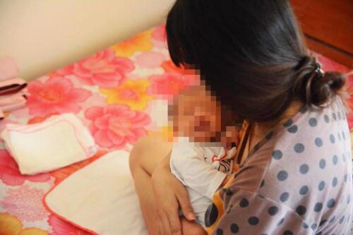 Cháu C đã hạ sinh một bé trai Cháu C đã hạ sinh một bé trai