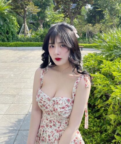 Nhan sắc xinh đẹp của cô nàng Nhan sắc xinh đẹp của cô nàng