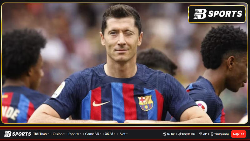 Lewandowski đã ghi 25 bàn và có 6 pha kiến tạo trong 30 lần ra sân cho đội bóng xứ Catalan kể từ khi đến từ Bayern Munich vào mùa hè năm ngoái Lewandowski đã ghi 25 bàn và có 6 pha kiến tạo trong 30 lần ra sân cho đội bóng xứ Catalan kể từ khi đến từ Bayern Munich vào mùa hè năm ngoái