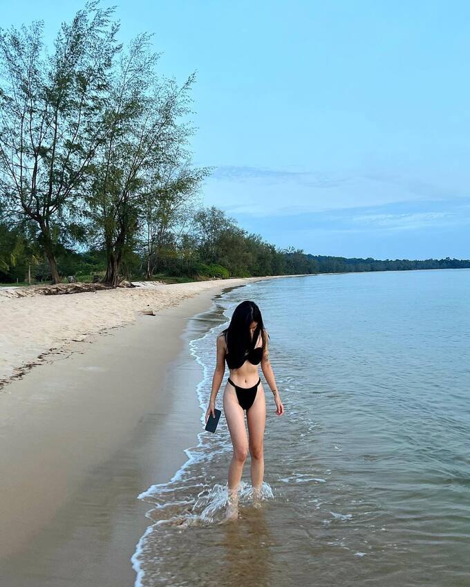 Thân hình nhỏ nhắt Thân hình nhỏ nhắt