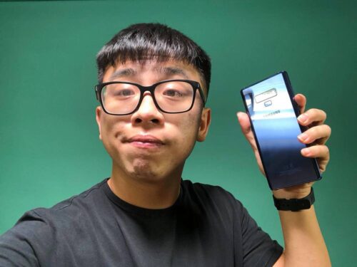 Youtuber Tân Một Cú còn là một reviewer nổi tiếng ở mảng công nghệ
