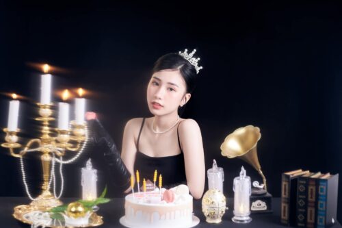 Tiểu Hý xuất hiện với vẻ ngoài khác lạ so với lần đầu xuất hiện trên mxh