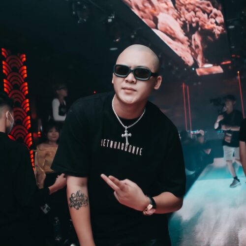 Quân K là một cái tên đình đám trong giới MC Hype tại Việt Nam trong 2 năm trở lại đây vì cá tính và sự trẻ trung mà anh mang lại cho khán giả