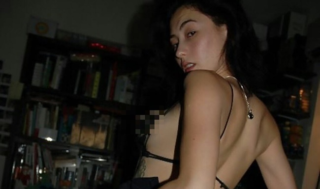 Loạt ảnh nóng của Trương Bá Chi đang được hot trở lại Loạt ảnh nóng của Trương Bá Chi đang được hot trở lại