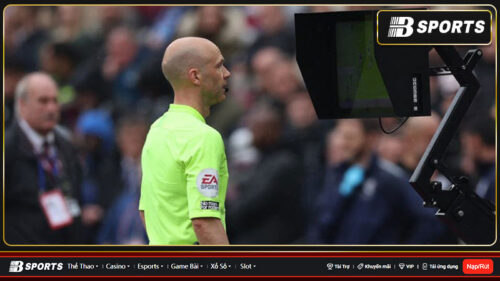 VAR Ngoại hạng Anh hại các đội bóng - Arsenal cay đắng chia điểm