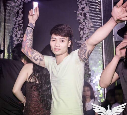 Khá Bảnh và điệu múa quạt có 1-0-2 gây hot MXH