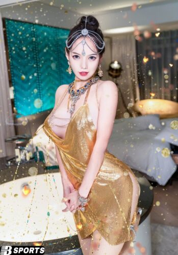 Gái xinh mặc trang phục Ấn độ cực mát mẻ
