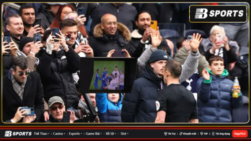 ao-Chelsea-tat-cau-thu-Tottenham-1