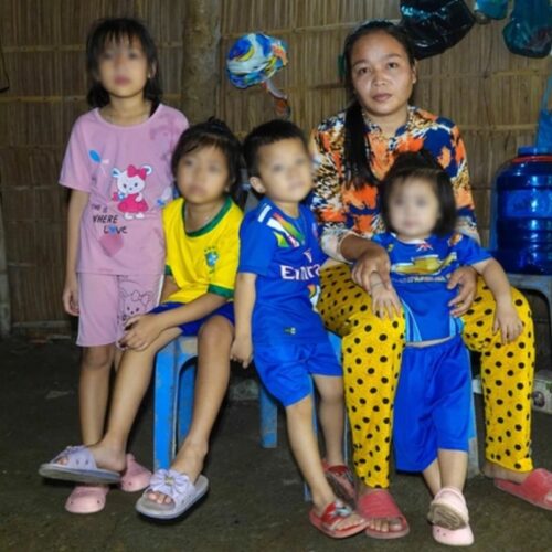 Mẹ đơn thân nuôi 4 con thơ