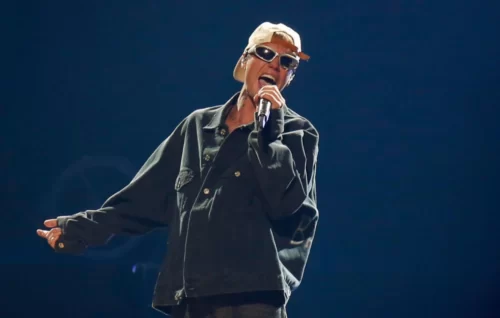 Justin Bieber và những lần hủy tour diễn vì bệnh tật