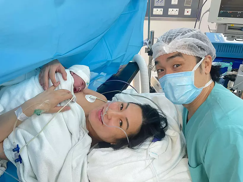 Kathy Uyên hạ sinh cậu con trai đầu lòng cách đây vài tháng Kathy Uyên hạ sinh cậu con trai đầu lòng cách đây vài tháng