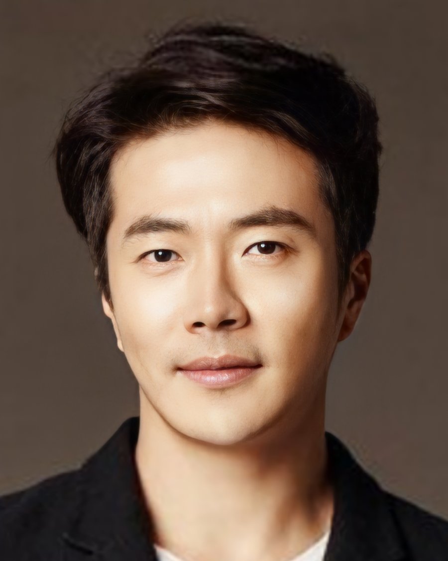 Vẻ đẹp "hút hồn" phái nữ của diễn viên Kwon Sang Woo Vẻ đẹp "hút hồn" phái nữ của diễn viên Kwon Sang Woo