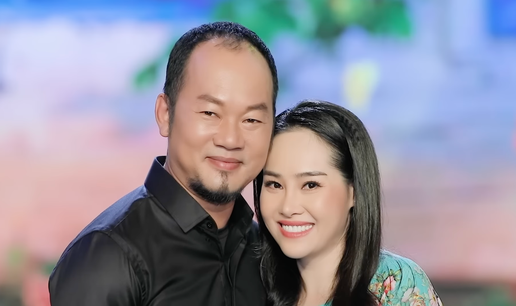 Long đẹp trai bên cạnh vợ cũ là nữ diễn viên Phi Nga Long đẹp trai bên cạnh vợ cũ là nữ diễn viên Phi Nga