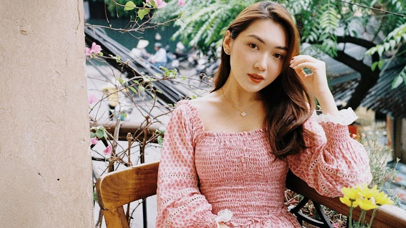 Phong cách thời trang của Chloe Nguyễn luôn sang trọng mà vẫn nhẹ nhàng, tinh tế đậm chất tiểu thư quý tộc