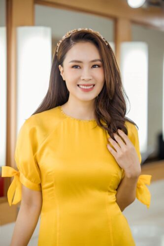 Nữ nghệ sĩ đã hoạt động nghệ thuật như một người mẫu nổi tiếng và có tên tuổi vào giai đoạn các năm 2000 – 2005 nhưng cô nàng lại ít tham gia vào những hoạt động của làng thời trang Nữ nghệ sĩ đã hoạt động nghệ thuật như một người mẫu nổi tiếng và có tên tuổi vào giai đoạn các năm 2000 – 2005 nhưng cô nàng lại ít tham gia vào những hoạt động của làng thời trang
