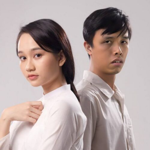 Huy Quần Hoa được biết đến với biệt tài sửa ghép ảnh như thật của mình