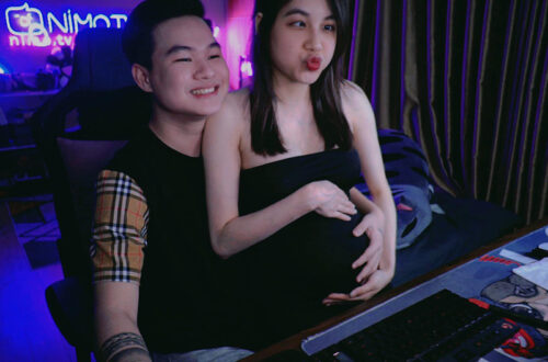 Rambo hạnh phúc bên Trân Mèo