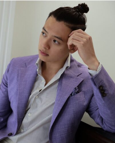 Anh chàng đẹp trai này sở hữu kênh Tiktok 2 triệu followers với hơn 50% fan trong đó đến từ quê hương Việt Nam yêu dấu của anh